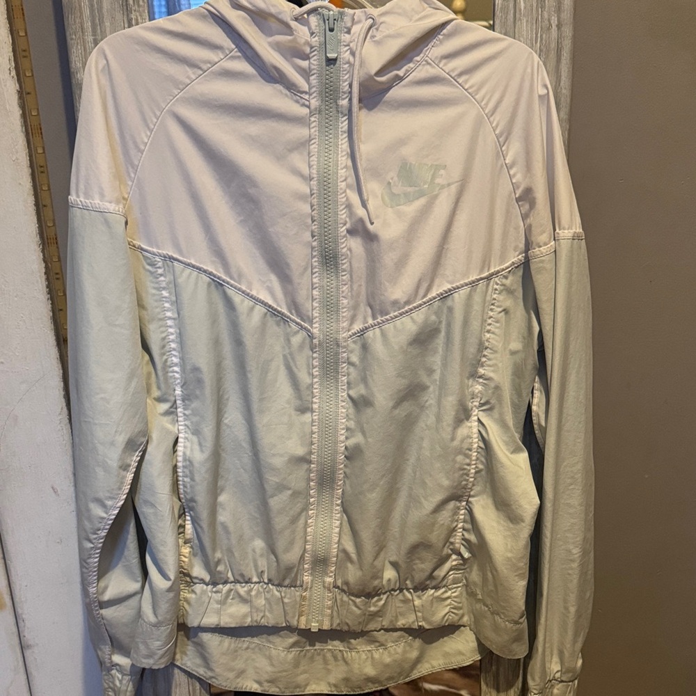 Nike Women's Light Jacket